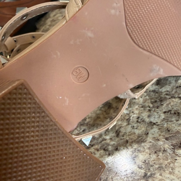 Comfortview Beige Sandals - Picture 5 of 10